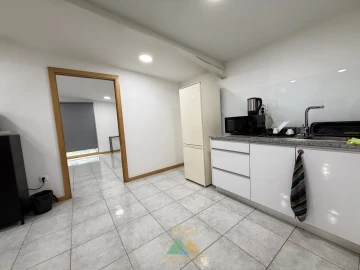 Armazém para Venda em Ponte da Barca, V.N. Muía, Paço Vedro Magalhães