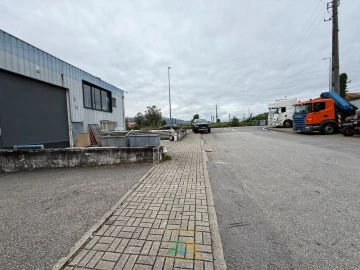 Armazém para Venda em Ponte da Barca, V.N. Muía, Paço Vedro Magalhães