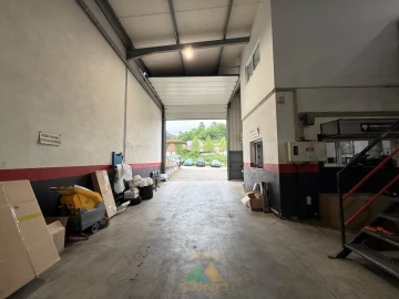 Armazém para Venda em Ponte da Barca, V.N. Muía, Paço Vedro Magalhães