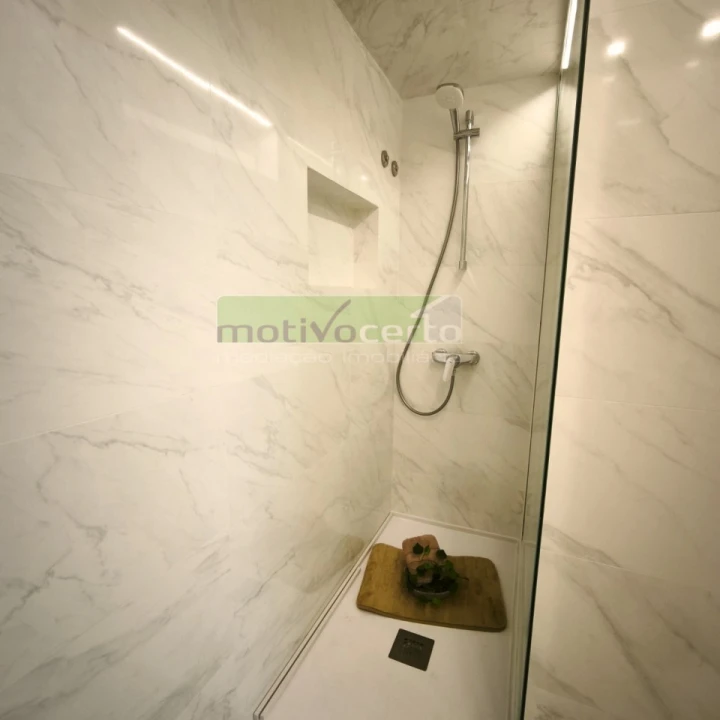 Apartamento T3 para Venda em Benfica Foto 5