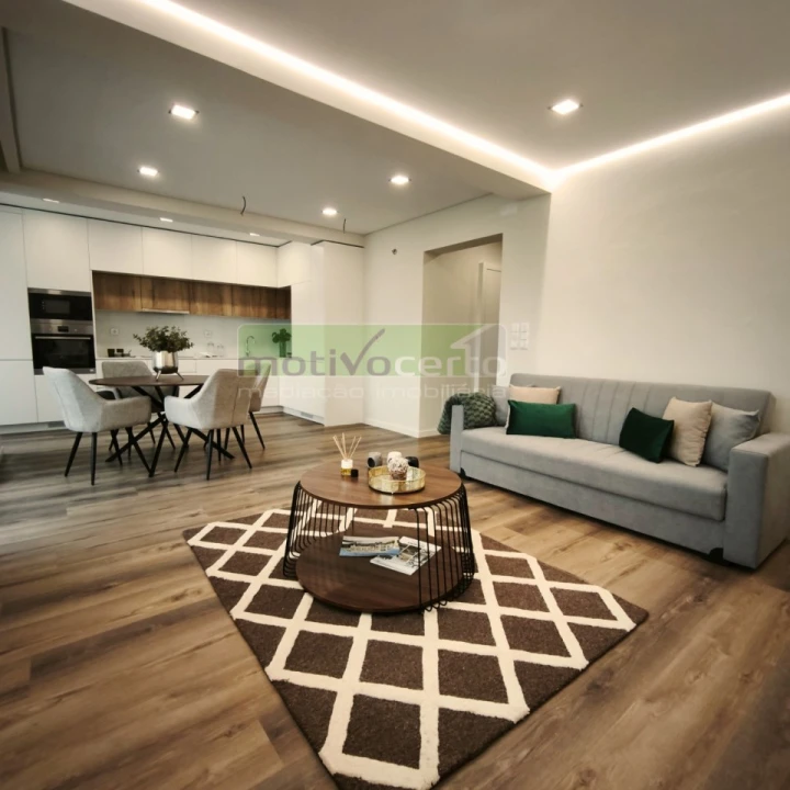 Apartamento T3 para Venda em Benfica Foto 4