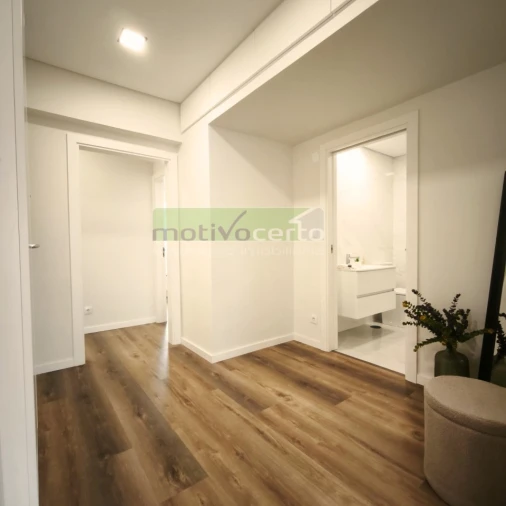 Apartamento T3 para Venda em Benfica Foto 8