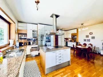 Moradia T5 para Venda em Bagunte, Ferreiró, Outeiro Maior e Parada