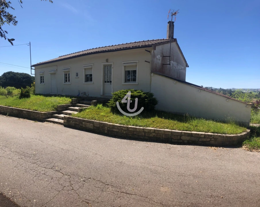 Moradia T3 para Venda em Evora de Alcobaça Foto 1