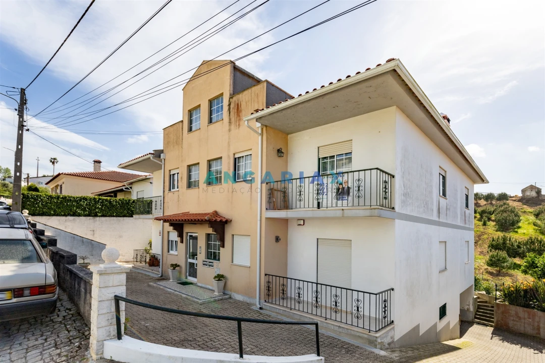 Apartamento T2 para Venda em Batalha Foto 5