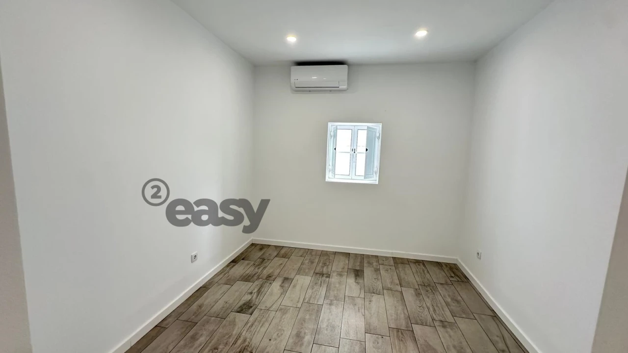 Moradia T2 para Venda em Selmes Foto 12