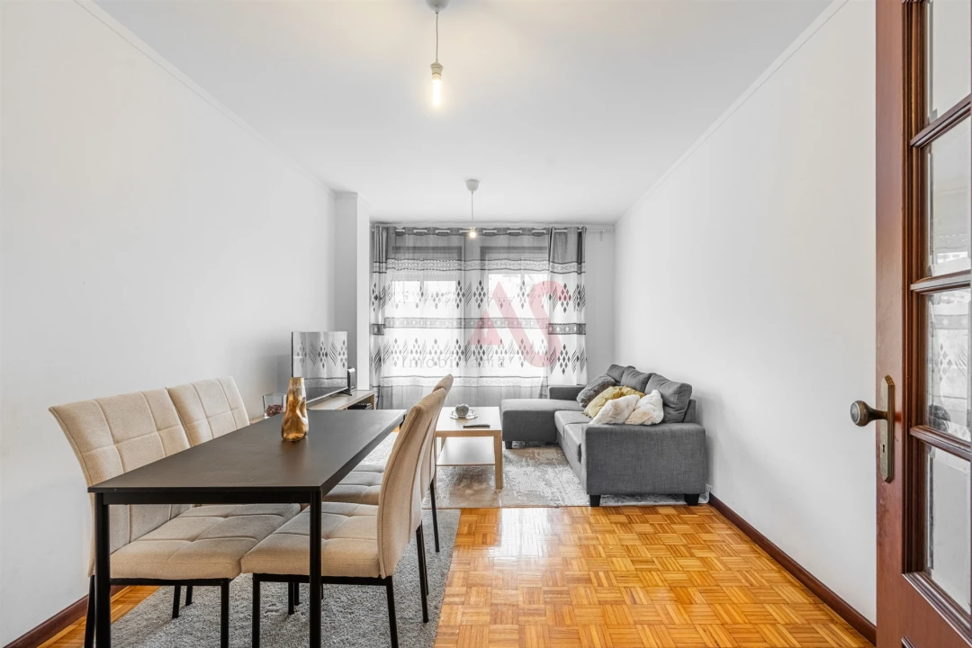 Apartamento T2 para Arrendamento em Azurem Foto 6