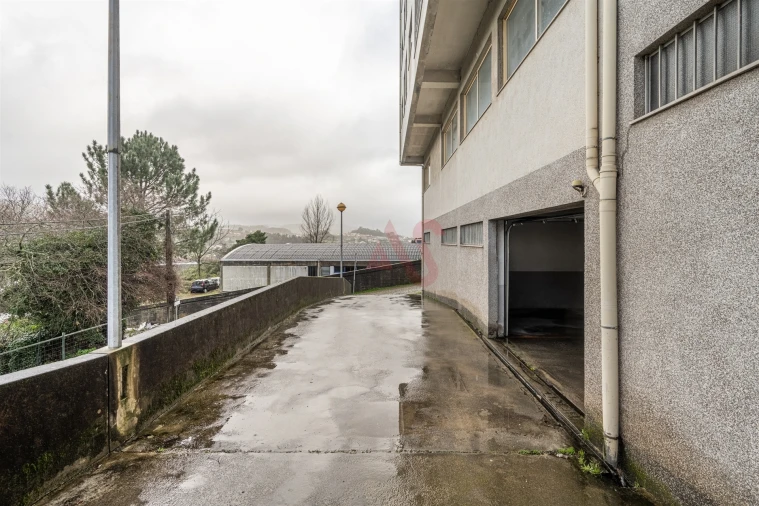 Apartamento T2 para Arrendamento em Azurem Foto 11