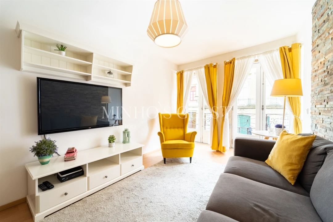 Prédio para Trespasse em Braga (Maximinos, Sé e Cividade) Foto 6