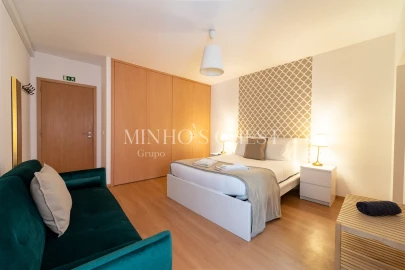 Prédio para Trespasse em Braga (Maximinos, Sé e Cividade)