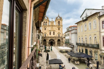 Prédio para Trespasse em Braga (Maximinos, Sé e Cividade)