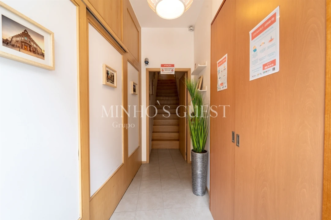 Prédio para Trespasse em Braga (Maximinos, Sé e Cividade) Foto 3