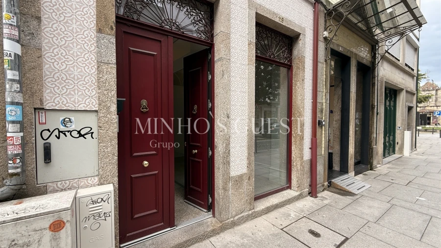 Loja para Arrendamento em Braga (Maximinos, Sé e Cividade) Foto 3