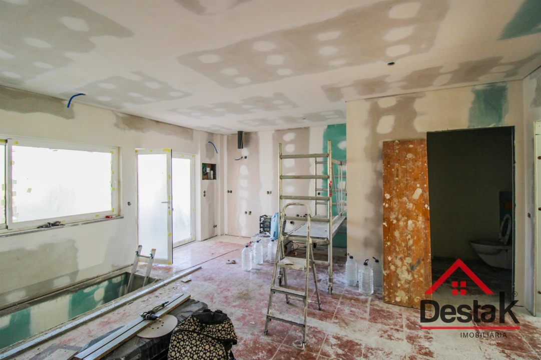 Apartamento T4 para Venda em Viseu Foto 10