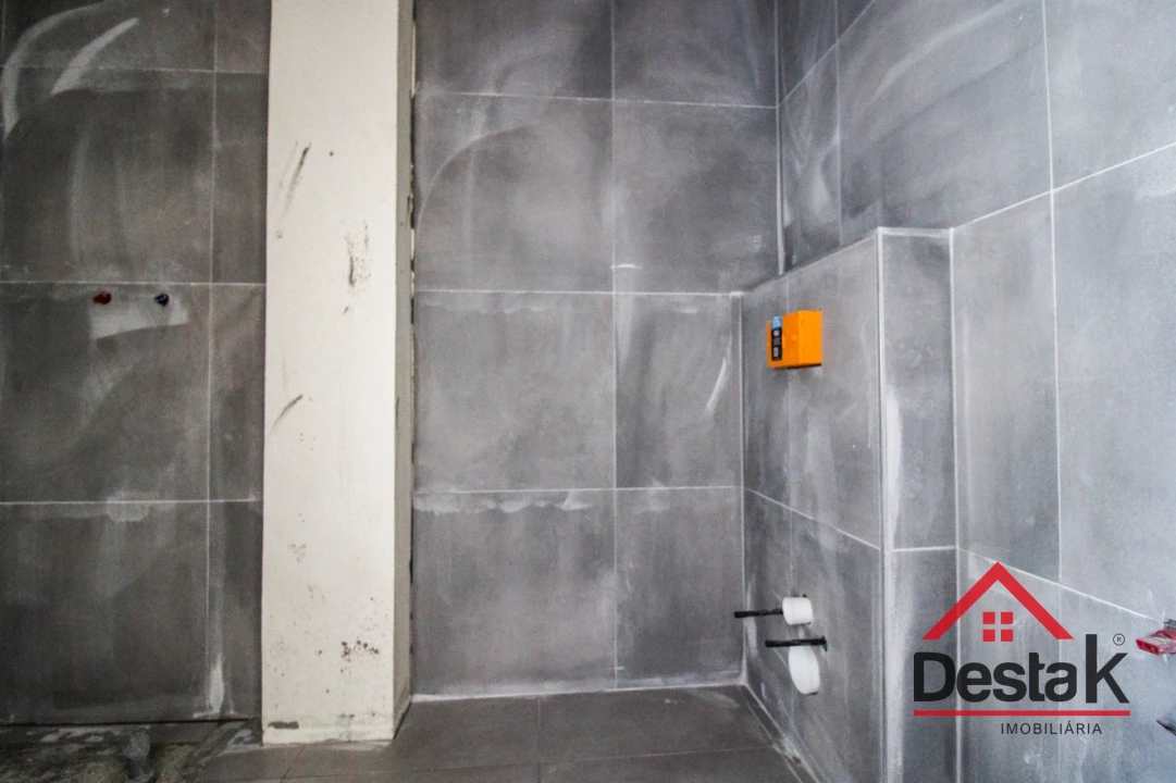 Apartamento T4 para Venda em Viseu Foto 16