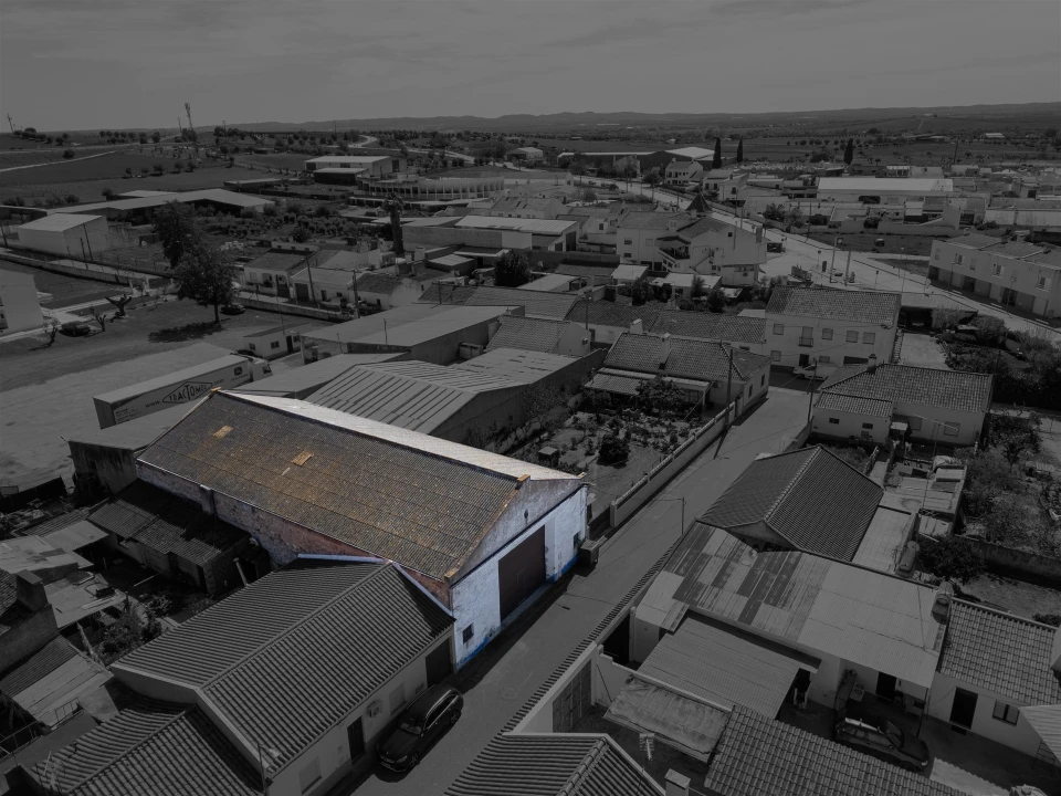 Armazém para Venda em São Manços e São Vicente do Pigeiro Foto 4