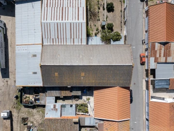Armazém para Venda em São Manços e São Vicente do Pigeiro