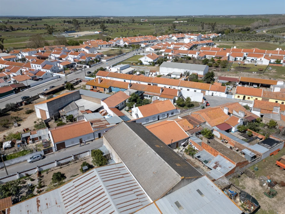 Armazém para Venda em São Manços e São Vicente do Pigeiro Foto 9