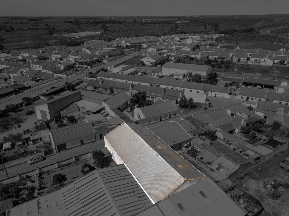 Armazém para Venda em São Manços e São Vicente do Pigeiro Foto 10