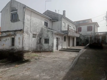 Moradia T6 para Venda em Custóias, Leça do Balio e Guifões