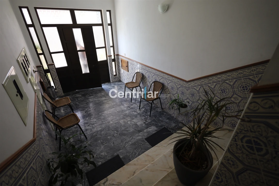 Prédio para Venda em Campo Foto 23