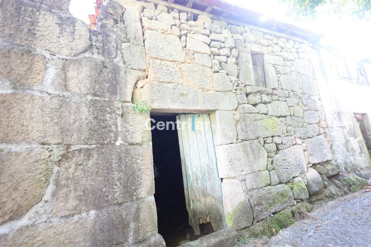 Moradia T0 para Venda em Lordosa Foto 18