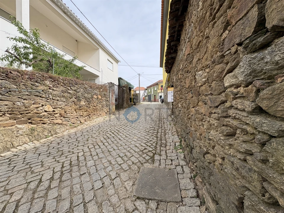 Moradia T2 para Venda em Vilar Chão Foto 7