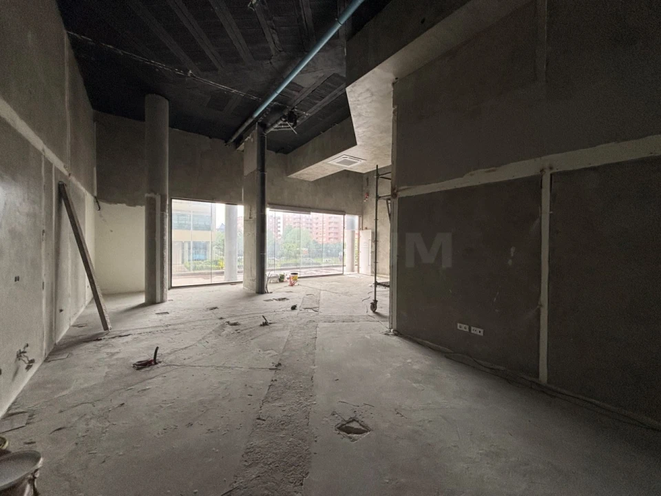 Loja para Venda em Cidade da Maia Foto 7