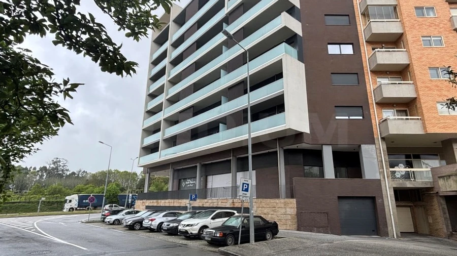 Loja para Venda em Cidade da Maia