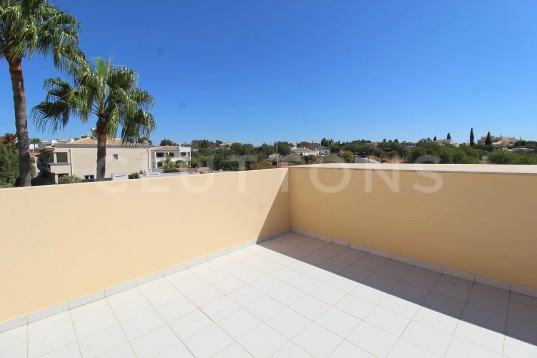 Moradia T3 para Venda em Albufeira e Olhos de Água Foto 30