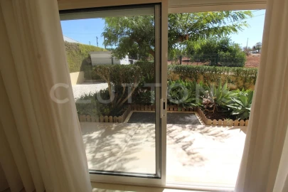 Moradia T3 para Venda em Albufeira e Olhos de Água