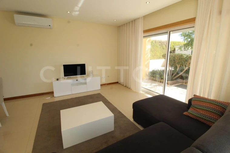 Moradia T3 para Venda em Albufeira e Olhos de Água Foto 7