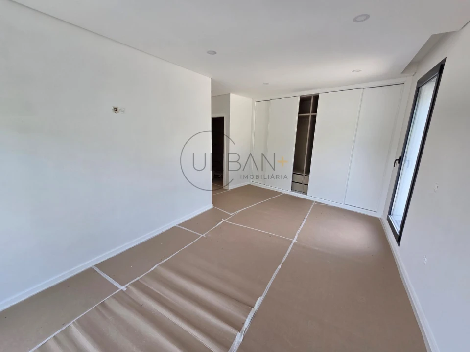 Moradia T4 para Venda em São João de Lourosa Foto 6