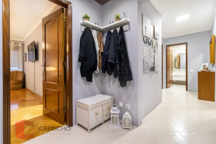 Apartamento T3 para Arrendamento em Barreiro e Lavradio Foto 17