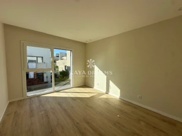 Moradia T5 para Venda em Ponte do Rol