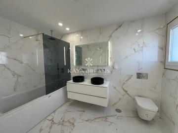 Moradia T5 para Venda em Ponte do Rol