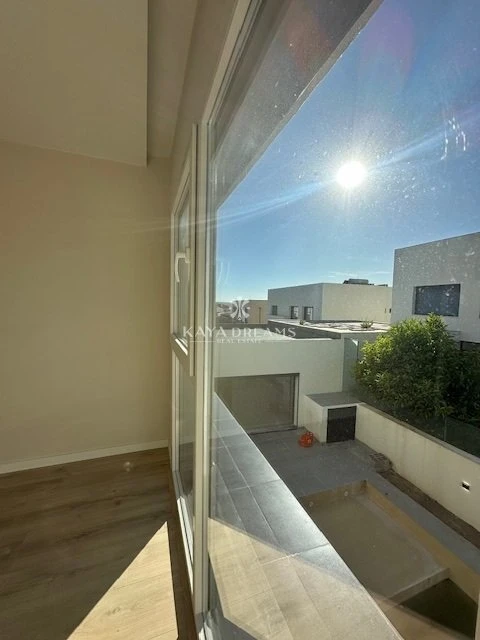 Moradia T5 para Venda em Ponte do Rol