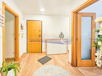 Apartamento T2 para Venda em Encosta do Sol