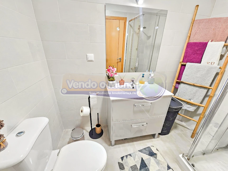 Apartamento T2 para Venda em Encosta do Sol Foto 13