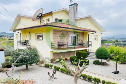 Moradia T4 para Venda em Vilar de Nantes