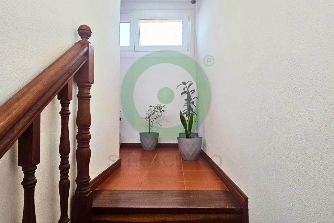 Moradia T4 para Venda em Vilar de Nantes Foto 17