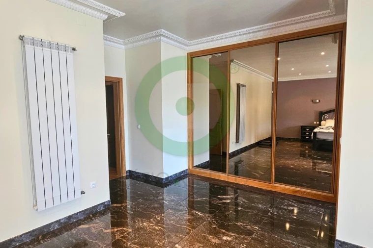 Moradia T5 para Venda em Ervões Foto 11