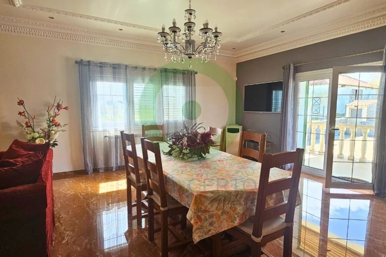 Moradia T5 para Venda em Ervões Foto 8