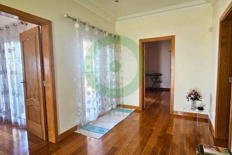 Moradia T5 para Venda em Ervões Foto 16