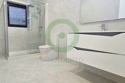 Moradia T4 para Venda em Mirandela