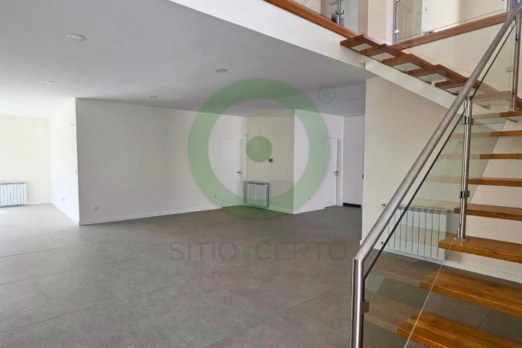 Moradia T4 para Venda em Mirandela Foto 8