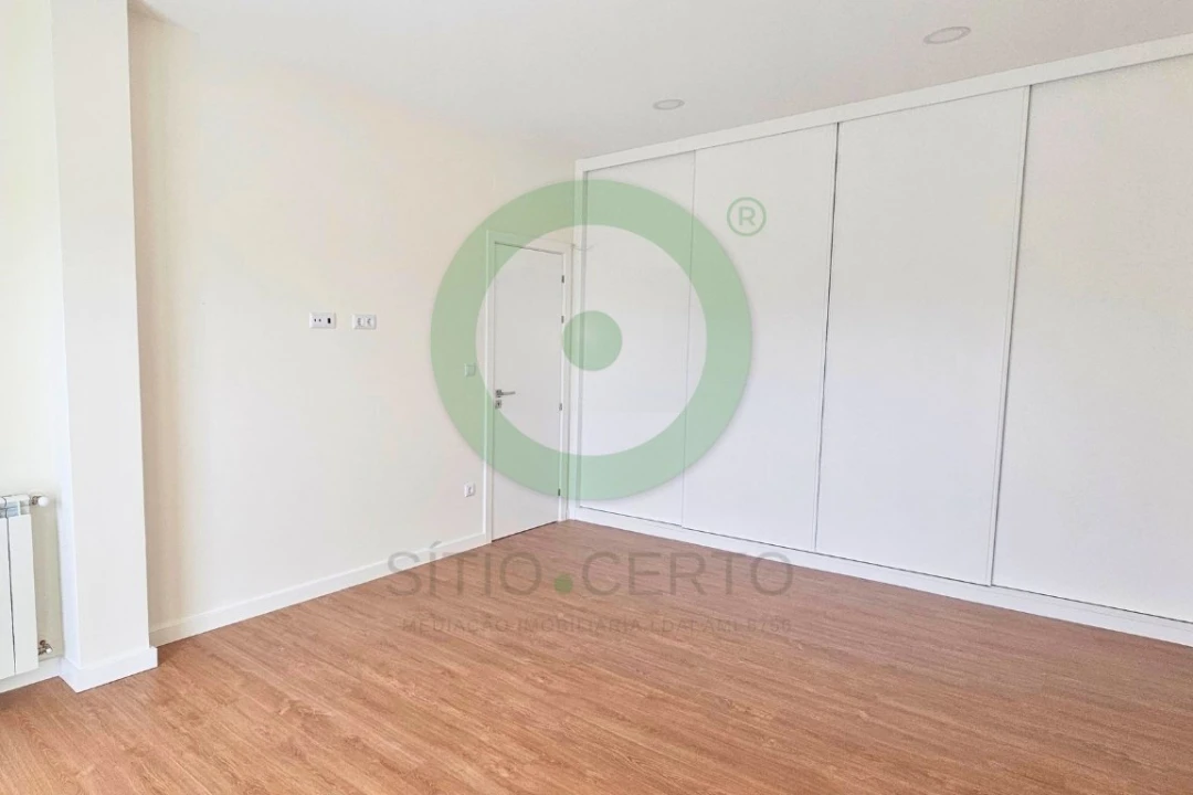 Moradia T4 para Venda em Mirandela Foto 14