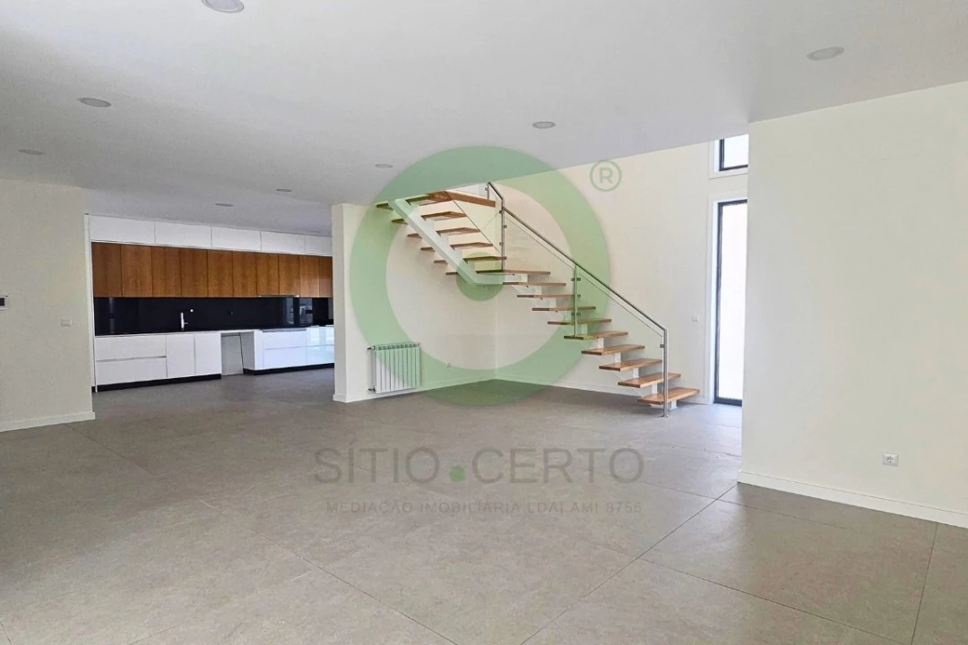 Moradia T4 para Venda em Mirandela Foto 7