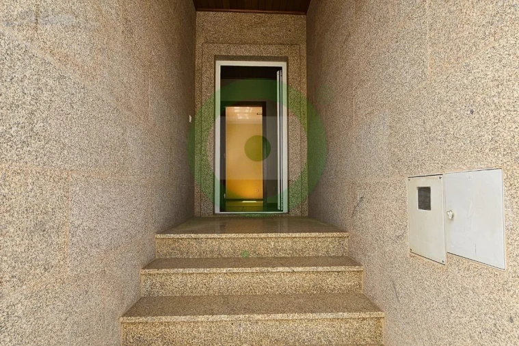 Moradia T4 para Venda em Mirandela Foto 4