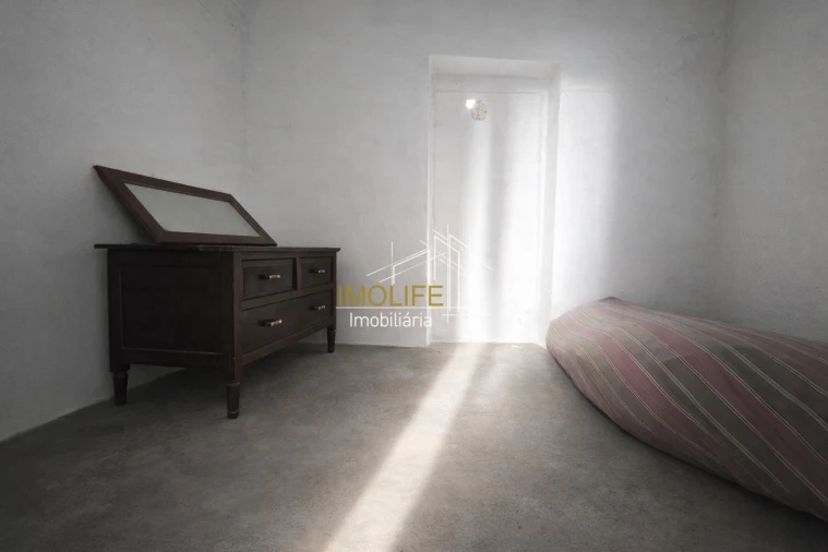 Moradia T1 para Venda em Campo e Campinho Foto 8